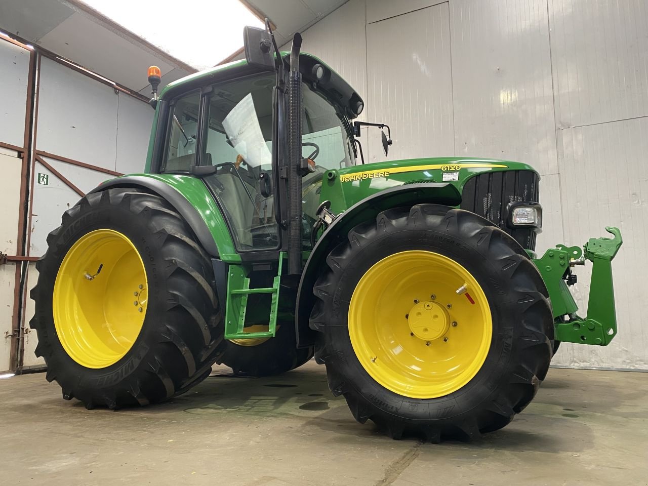 Traktor типа John Deere 6120, Gebrauchtmaschine в Den Horn (Фотография 4)