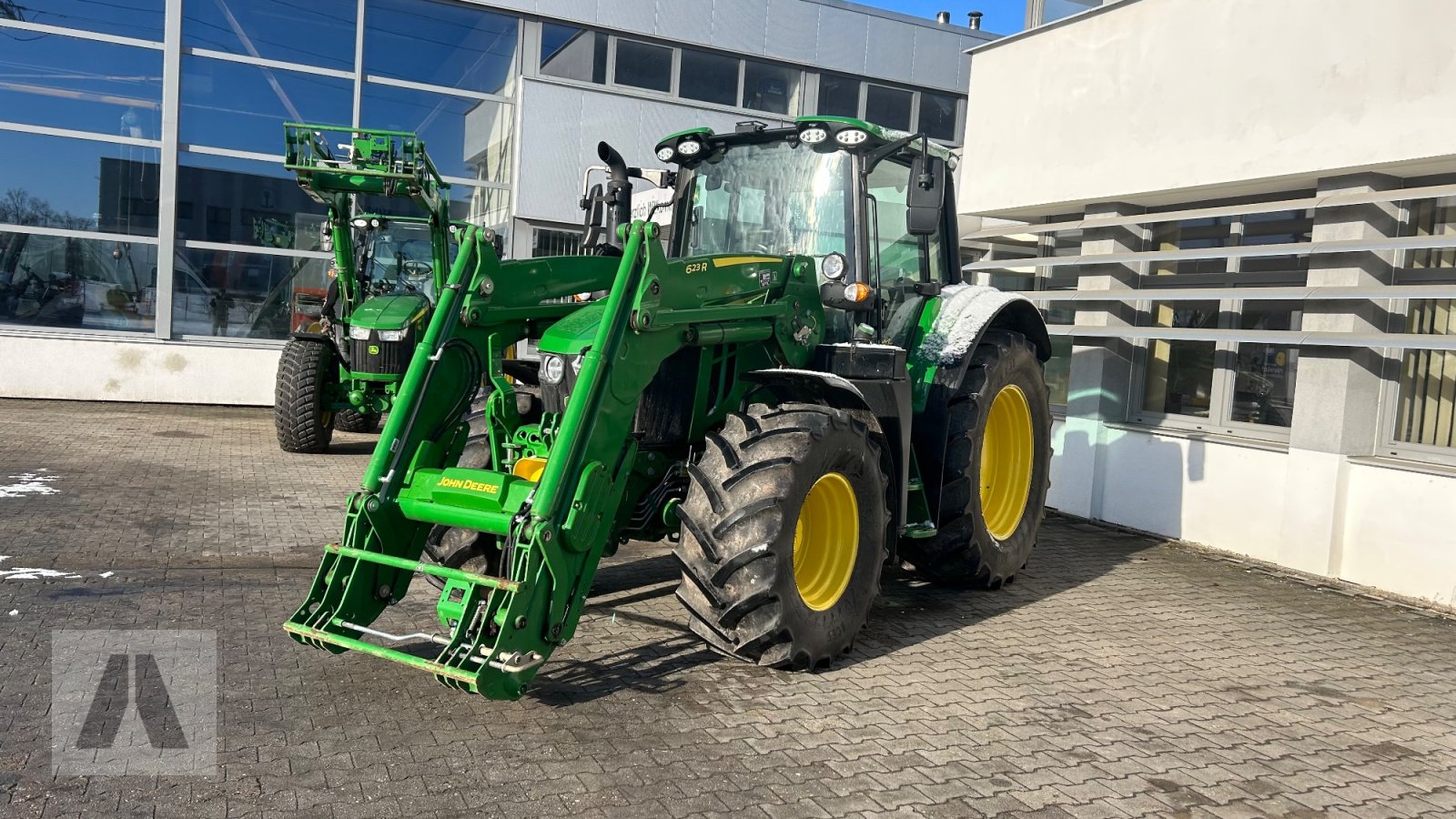 Traktor от тип John Deere 6120M 6120 M mit Frontlader, Gebrauchtmaschine в Regensburg (Снимка 1)