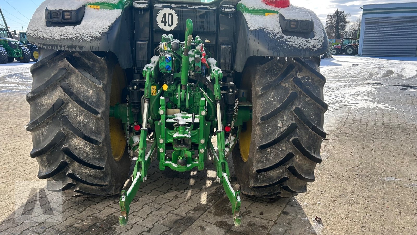 Traktor от тип John Deere 6120M 6120 M mit Frontlader, Gebrauchtmaschine в Regensburg (Снимка 10)