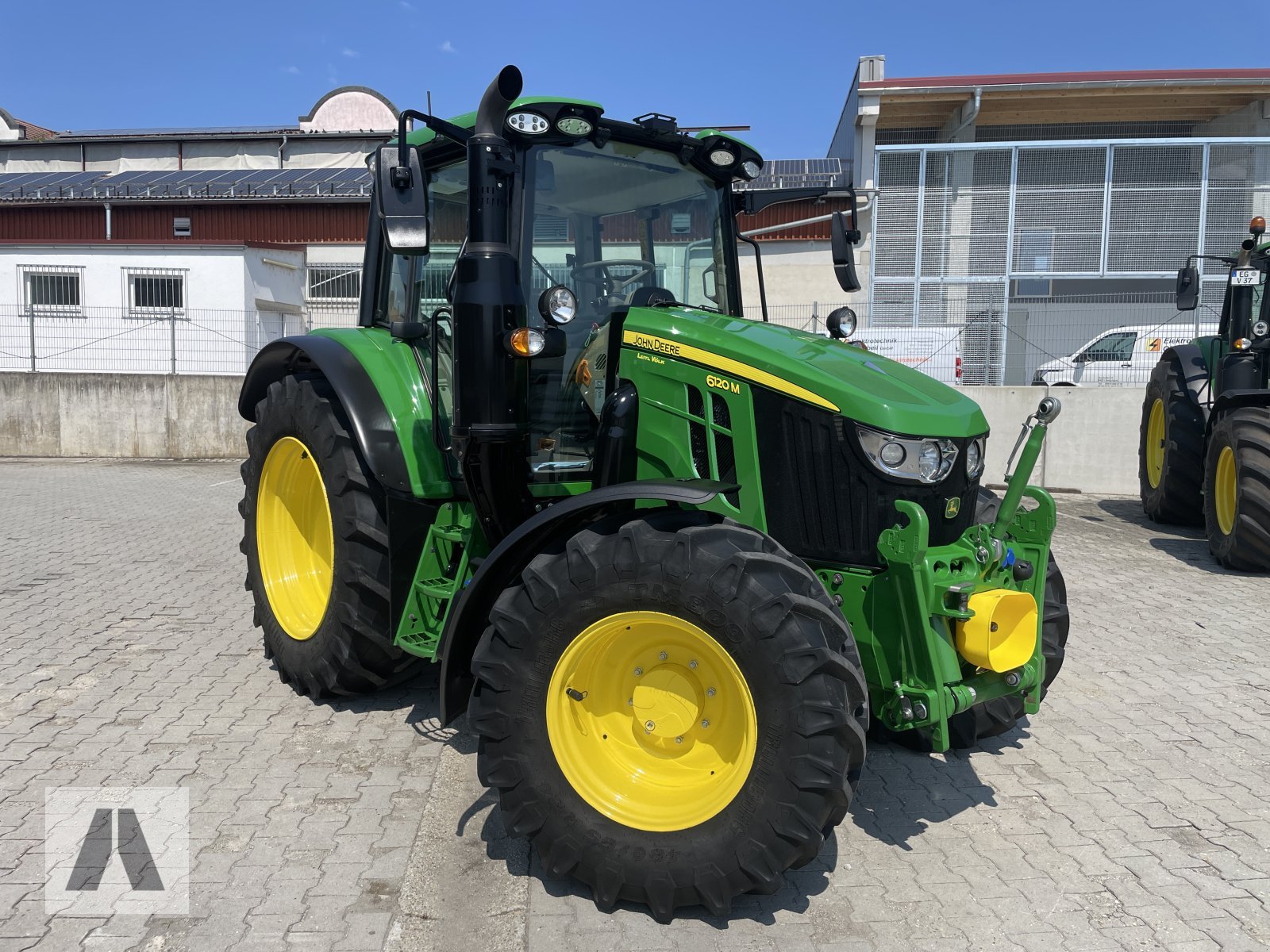 Traktor типа John Deere 6120M 6120 M, Gebrauchtmaschine в Eggenfelden (Фотография 2)