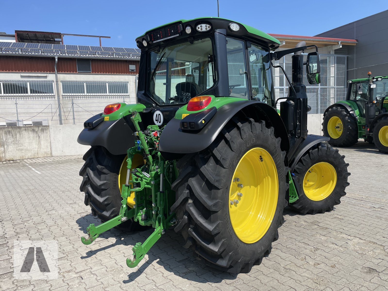 Traktor типа John Deere 6120M 6120 M, Gebrauchtmaschine в Eggenfelden (Фотография 9)