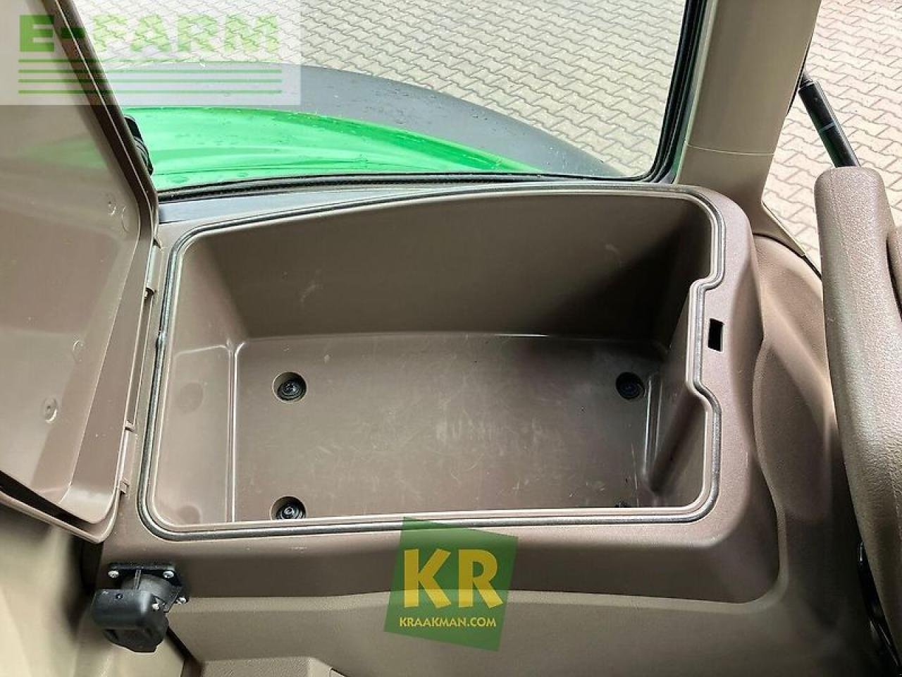 Traktor van het type John Deere 6120m #779849, Gebrauchtmaschine in STEENBERGEN (Foto 19)