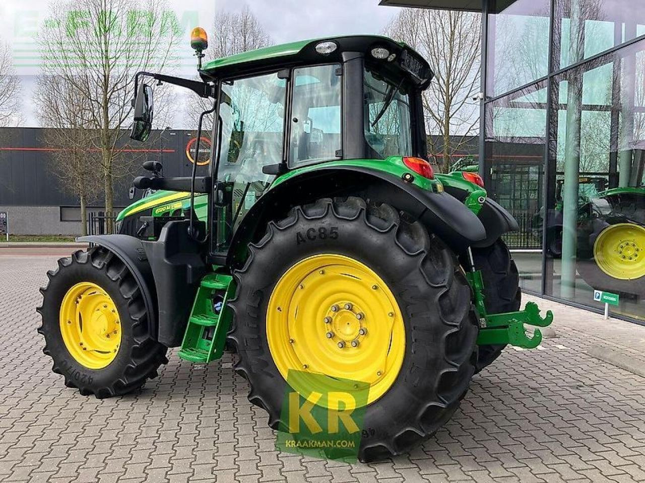 Traktor van het type John Deere 6120m #779850, Gebrauchtmaschine in STEENBERGEN (Foto 3)