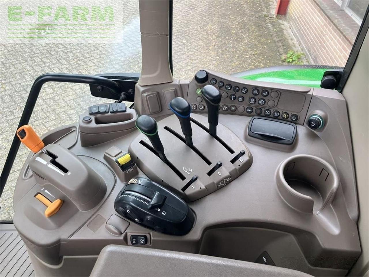 Traktor du type John Deere 6120m #782072, Gebrauchtmaschine en STEENBERGEN (Photo 17)