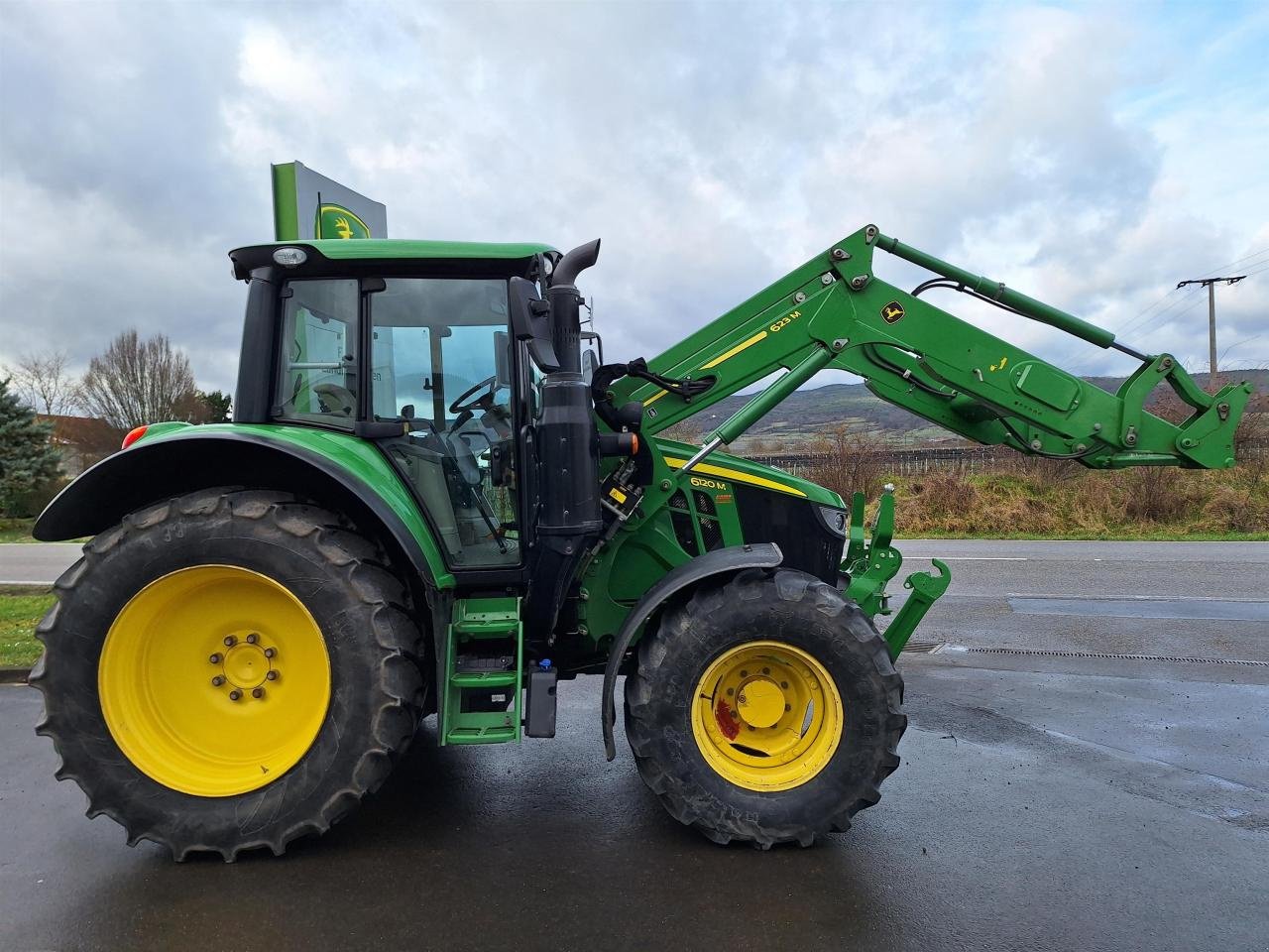 Traktor van het type John Deere 6120M AQ+, Gebrauchtmaschine in Niederkirchen (Foto 8)