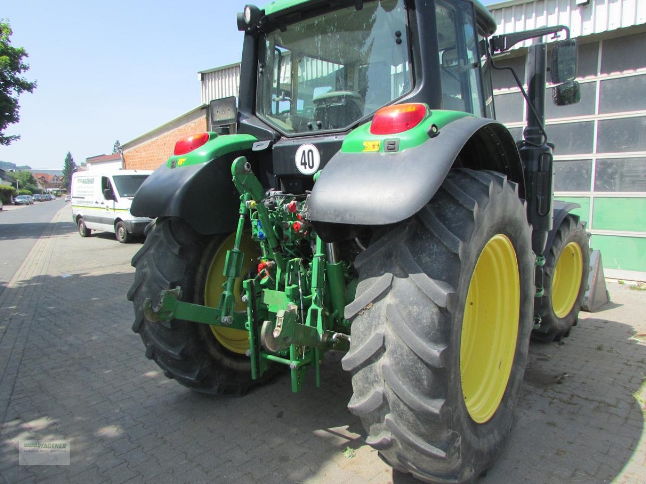 Traktor типа John Deere 6120M  AQ+40, Gebrauchtmaschine в Bad Wildungen - Wega (Фотография 2)
