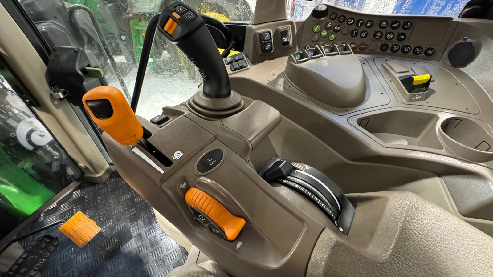 Traktor tipa John Deere 6120M AUTOPOWER OG ALT I UDSTYR! KUN 450 TIMER!, Gebrauchtmaschine u Nørager (Slika 13)