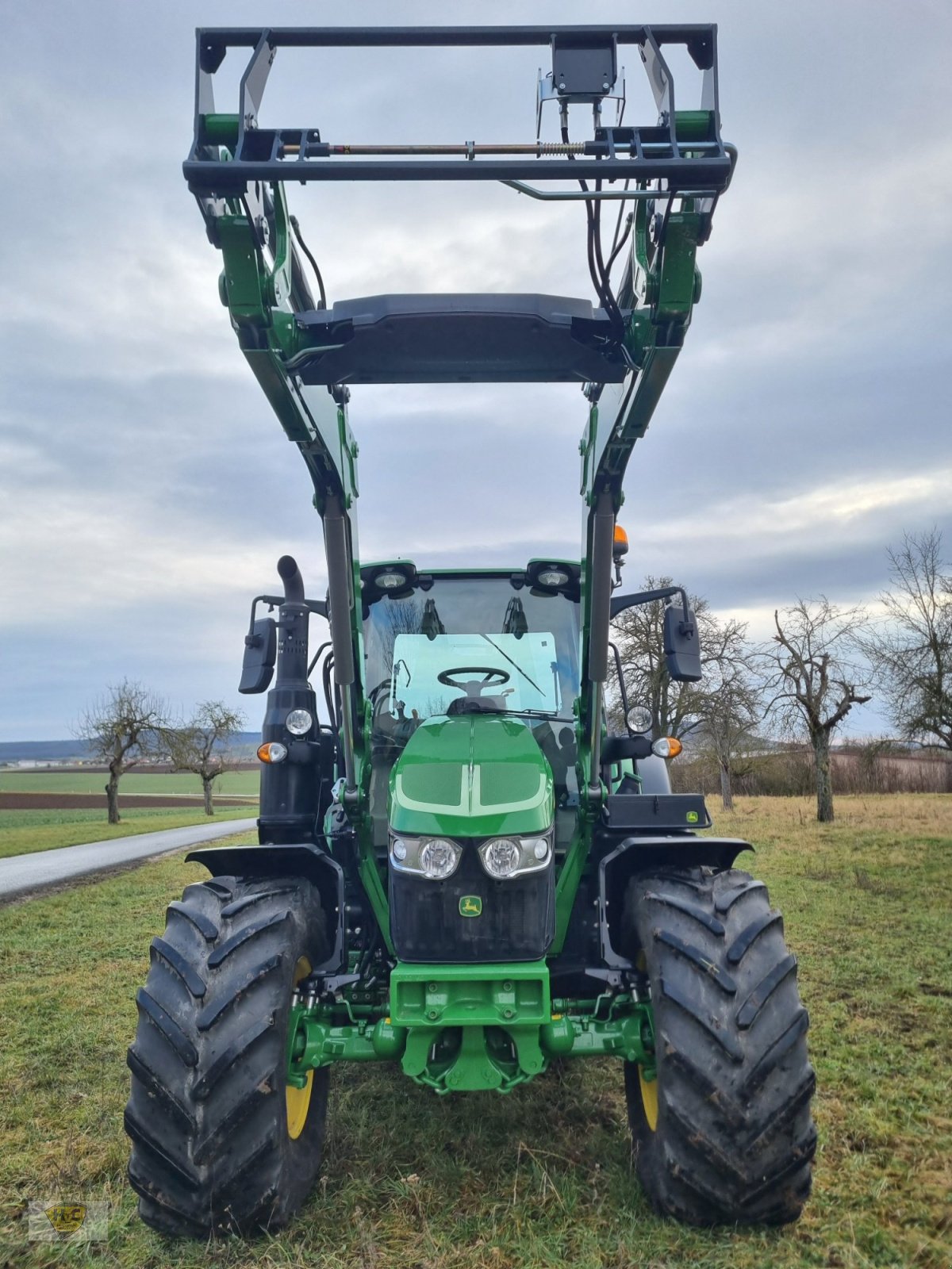 Traktor tip John Deere 6120M AutoPowr Frontlader, Gebrauchtmaschine in Willanzheim (Poză 3)