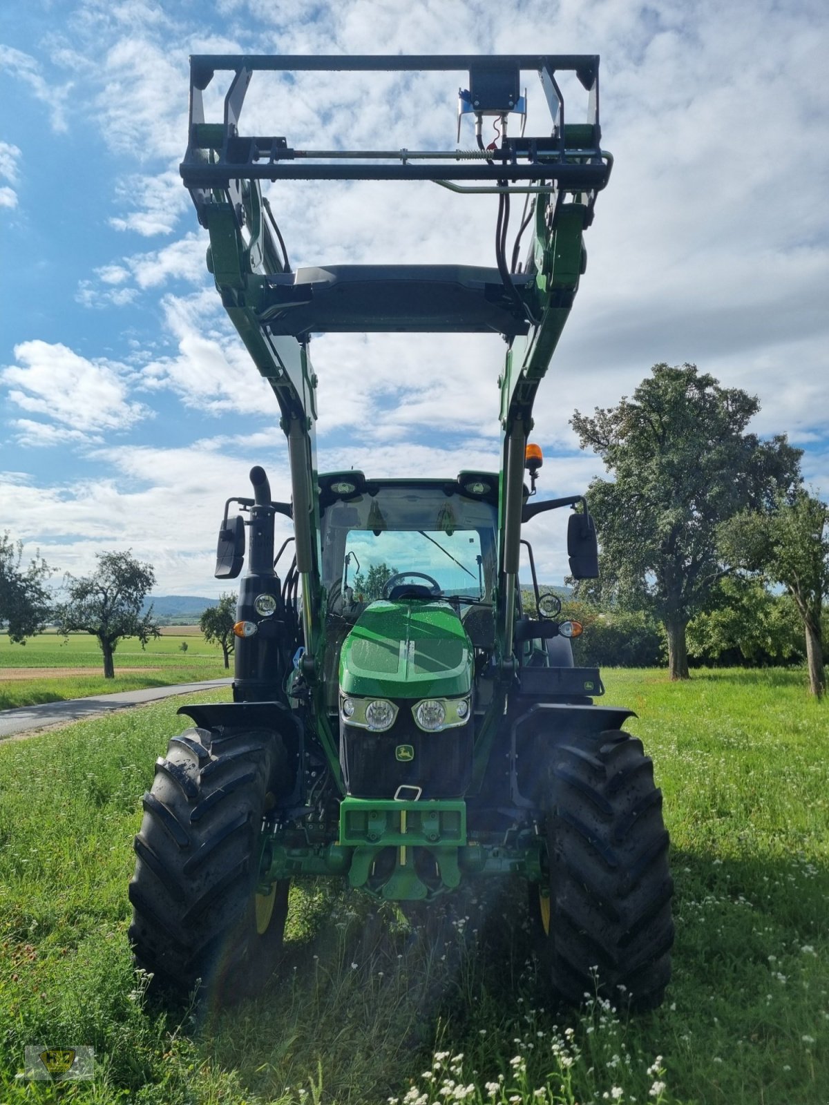 Traktor typu John Deere 6120M Frontlader a42, Gebrauchtmaschine v Willanzheim (Obrázek 4)