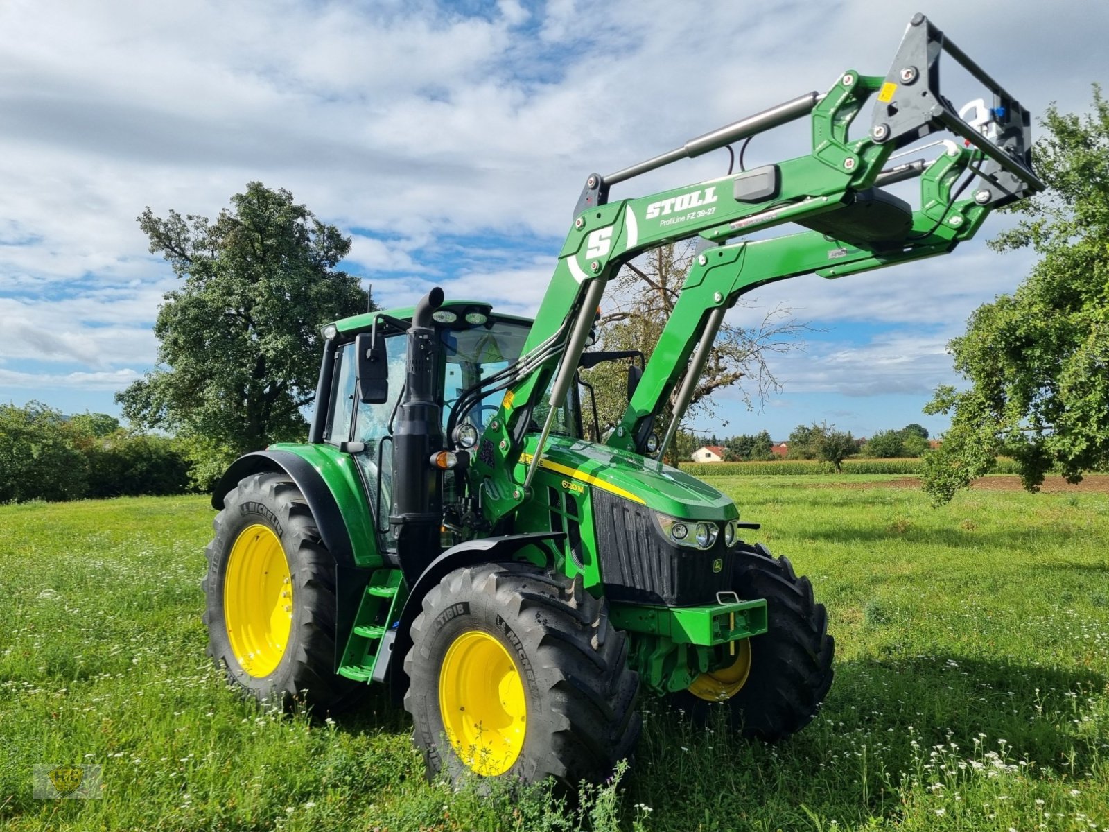 Traktor typu John Deere 6120M Frontlader a42, Gebrauchtmaschine v Willanzheim (Obrázek 5)