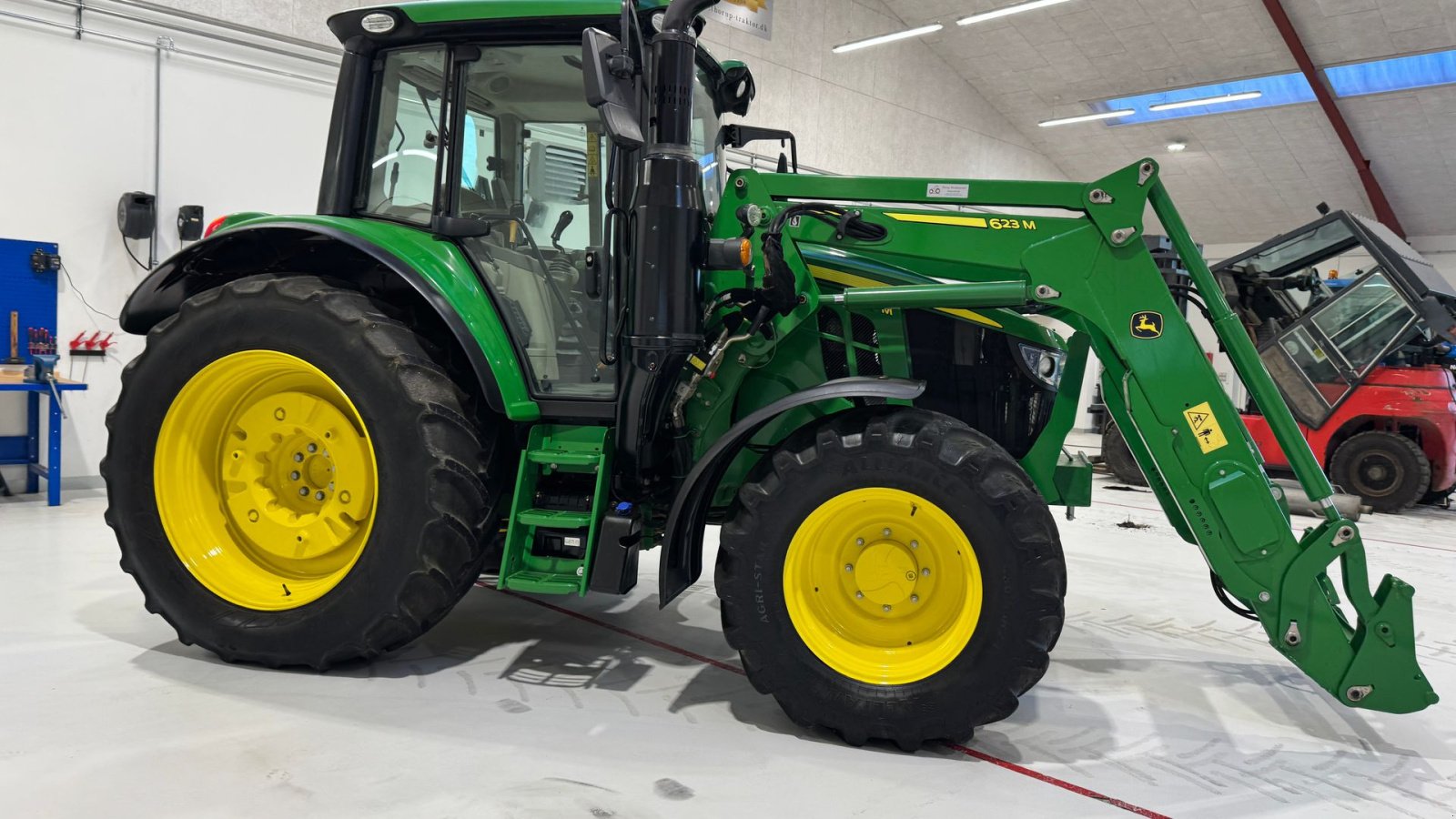 Traktor del tipo John Deere 6120M KUN 3300 TIMER!, Gebrauchtmaschine en Nørager (Imagen 10)