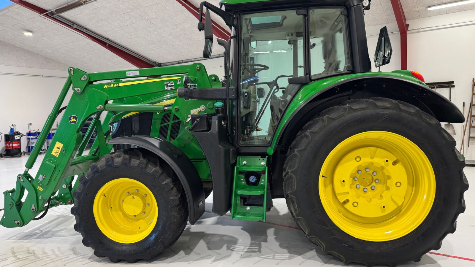 Traktor del tipo John Deere 6120M KUN 3300 TIMER!, Gebrauchtmaschine en Nørager (Imagen 4)