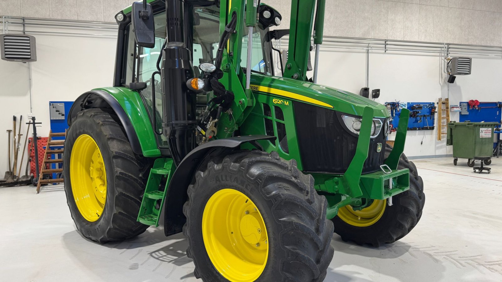 Traktor del tipo John Deere 6120M KUN 3300 TIMER!, Gebrauchtmaschine en Nørager (Imagen 22)