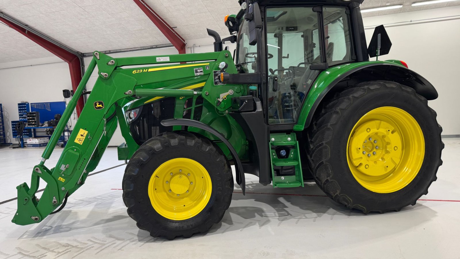 Traktor typu John Deere 6120M KUN 3300 TIMER!, Gebrauchtmaschine v Nørager (Obrázek 3)