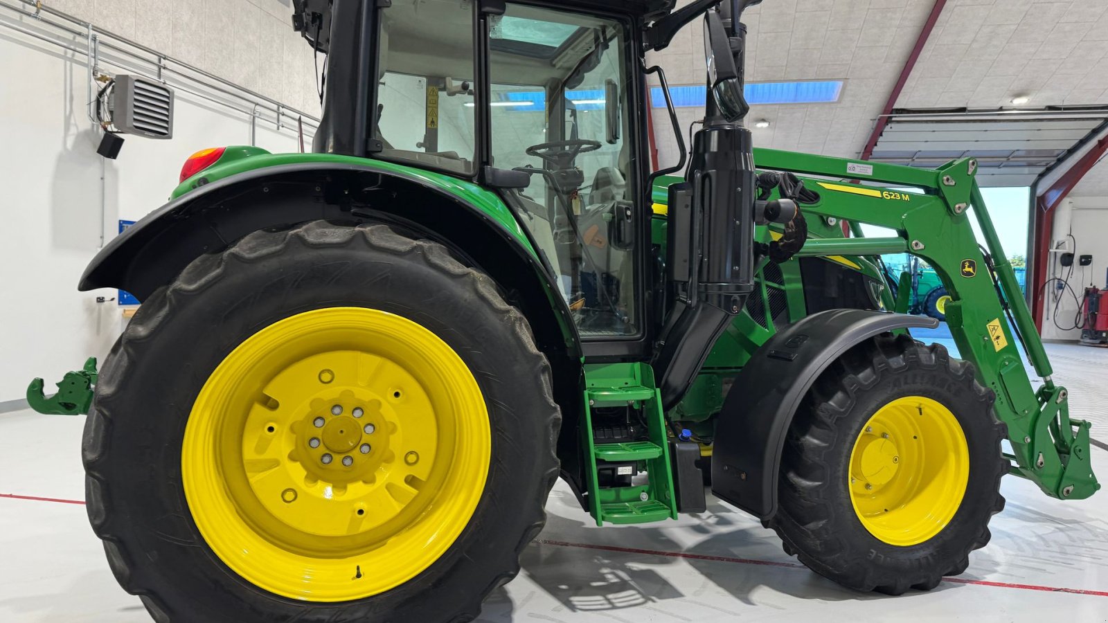 Traktor typu John Deere 6120M KUN 3300 TIMER!, Gebrauchtmaschine v Nørager (Obrázek 12)