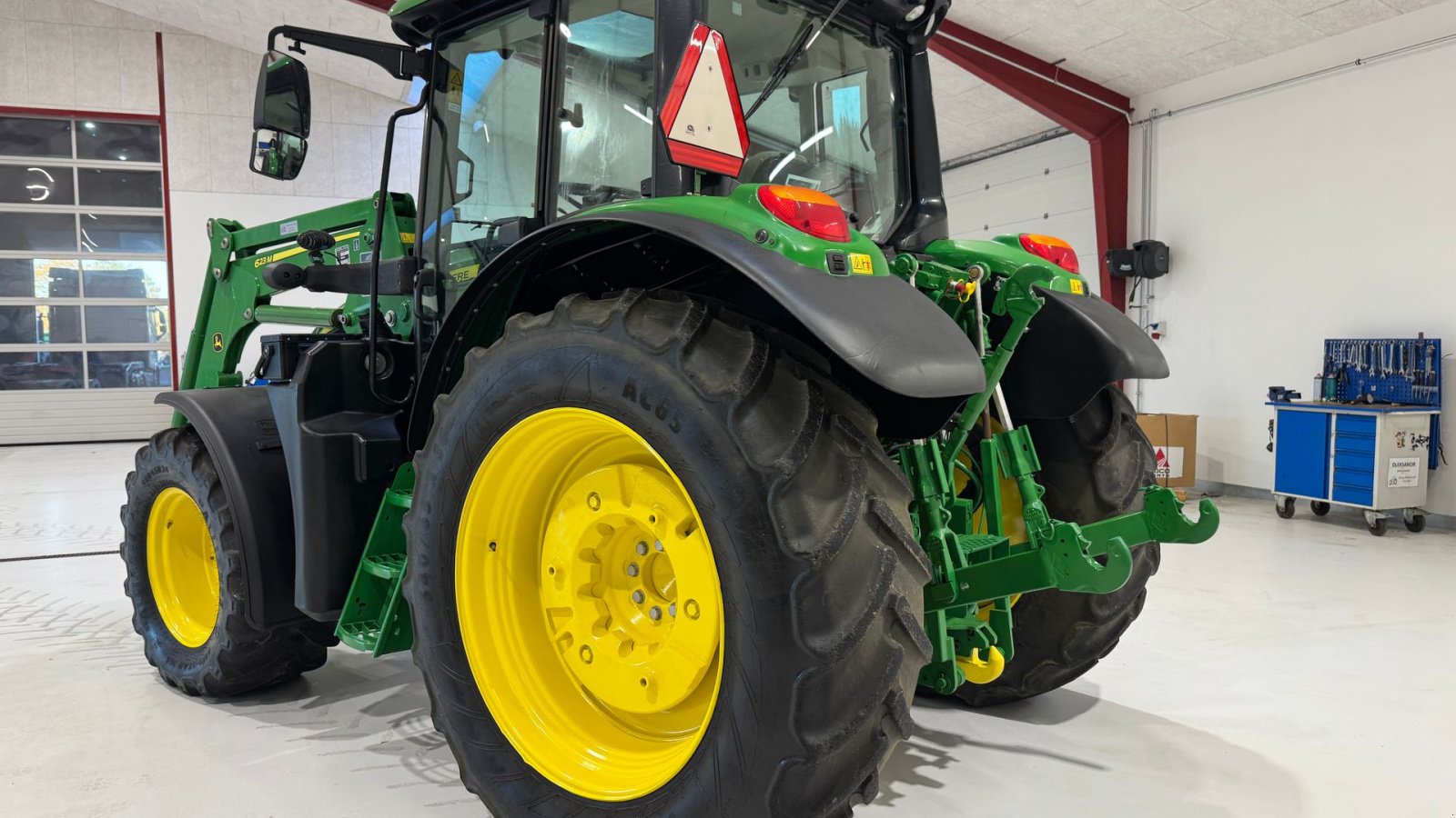 Traktor typu John Deere 6120M KUN 3300 TIMER!, Gebrauchtmaschine v Nørager (Obrázek 7)