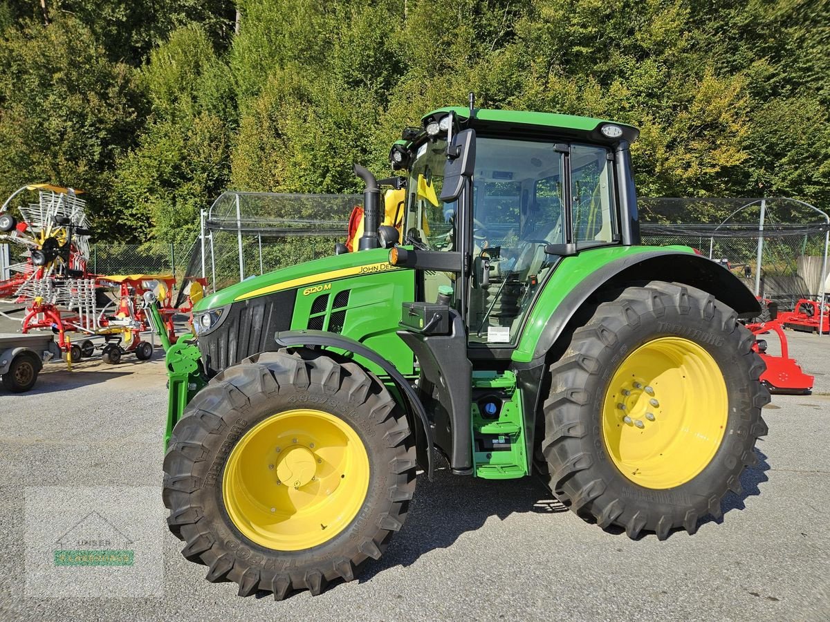 Traktor des Typs John Deere 6120M Premium, Neumaschine in Wies (Bild 1)