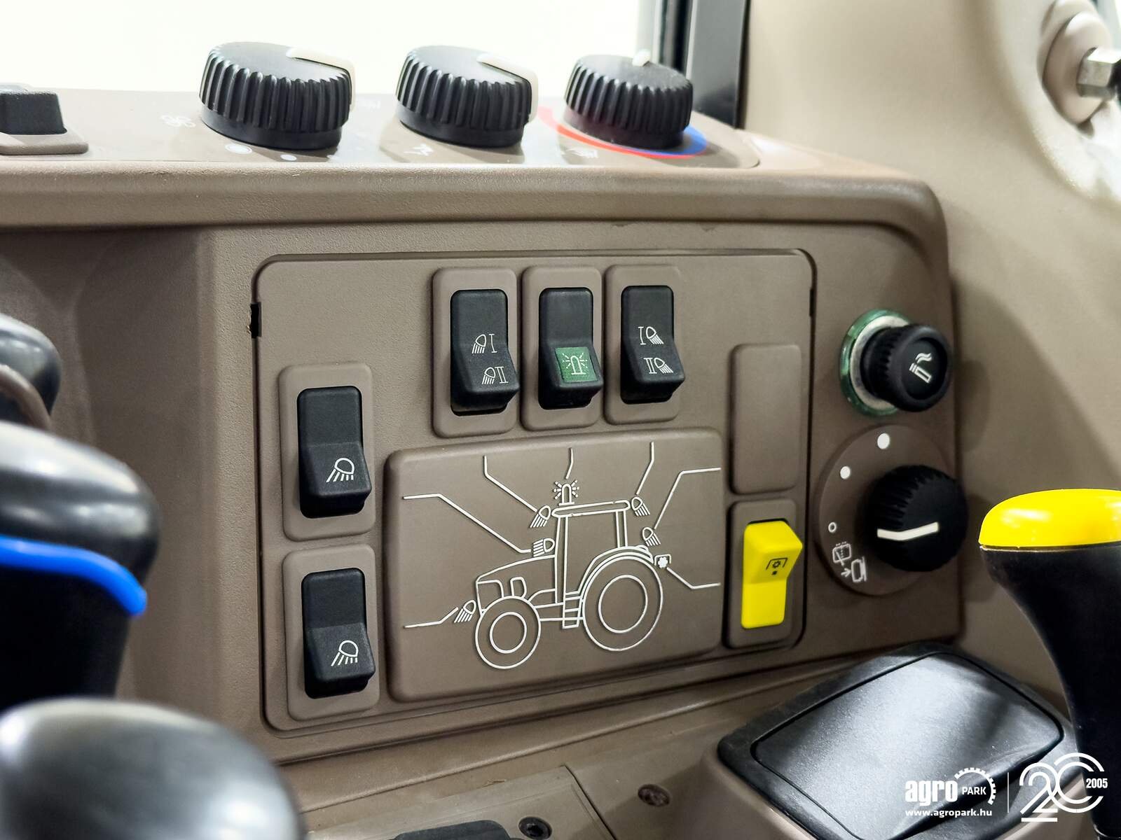 Traktor typu John Deere 6120M, Gebrauchtmaschine v Csengele (Obrázek 19)