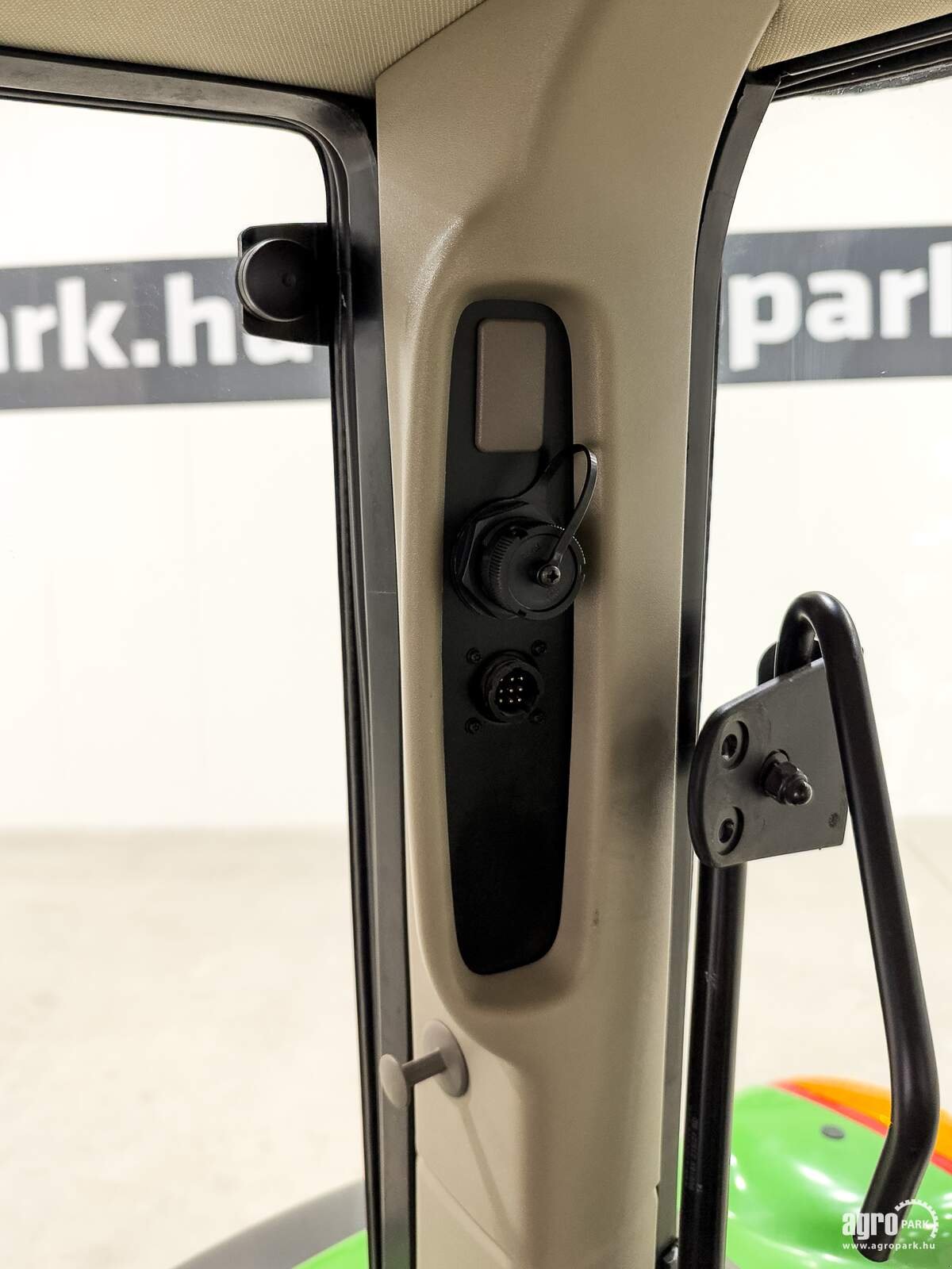 Traktor tip John Deere 6120M, Gebrauchtmaschine in Csengele (Poză 22)