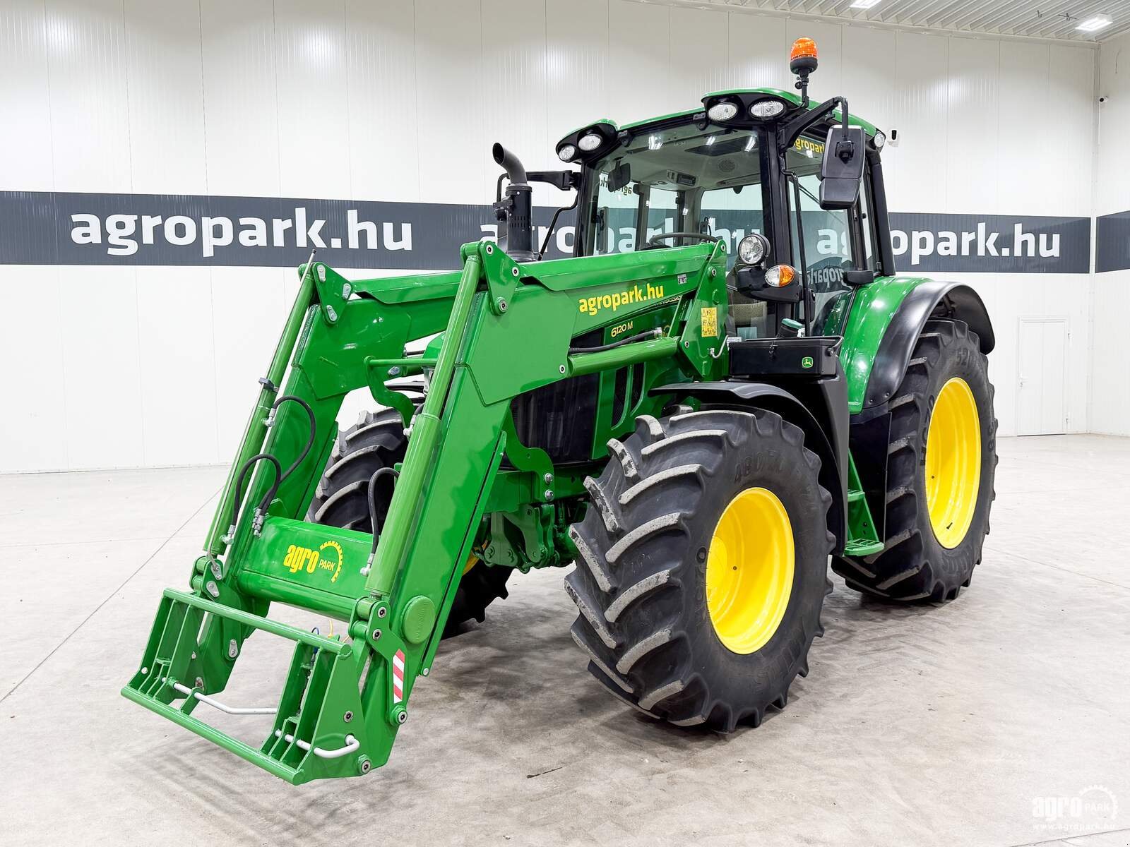 Traktor tipa John Deere 6120M, Gebrauchtmaschine u Csengele (Slika 1)