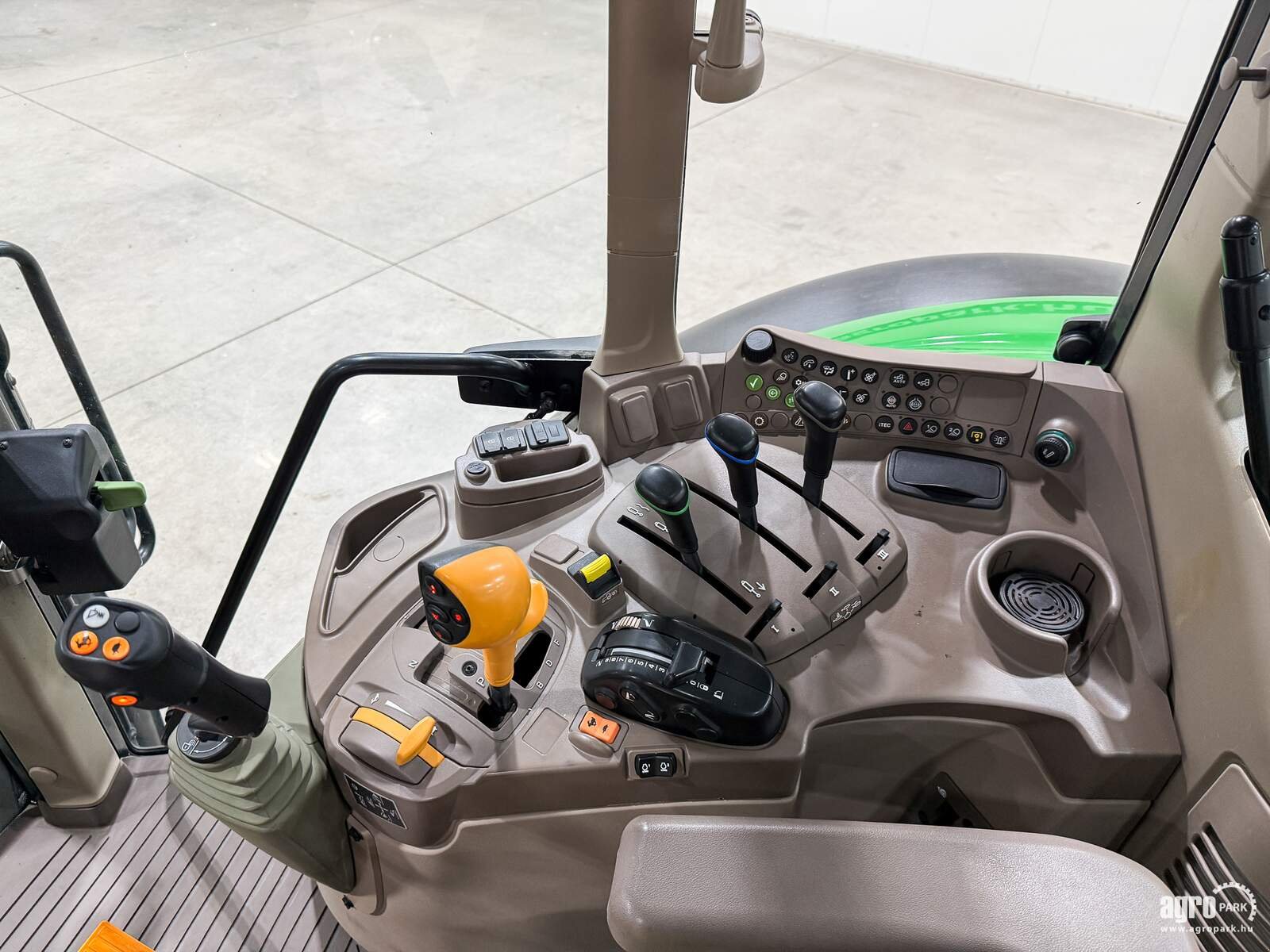 Traktor tipa John Deere 6120M, Gebrauchtmaschine u Csengele (Slika 9)
