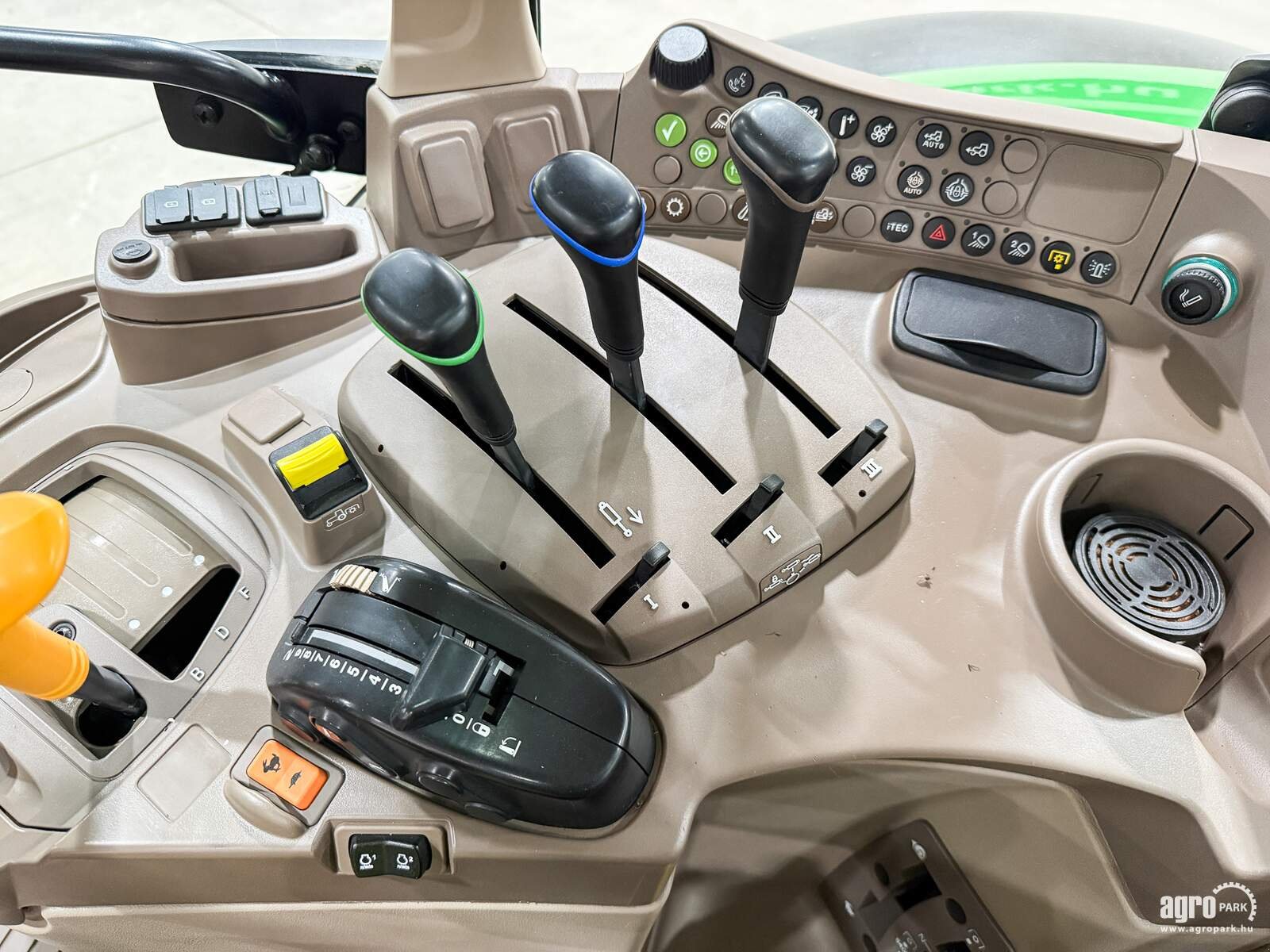 Traktor tipa John Deere 6120M, Gebrauchtmaschine u Csengele (Slika 17)