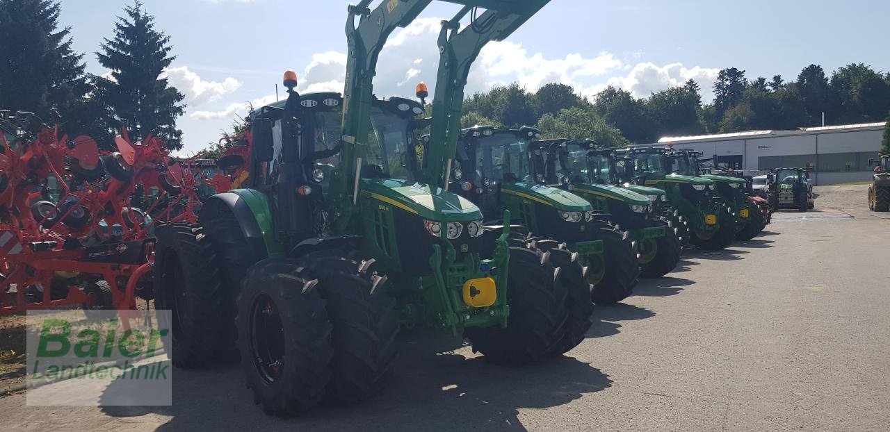 Traktor of the type John Deere 6120M, Neumaschine in OBERNDORF-HOCHMOESSINGEN (Picture 3)