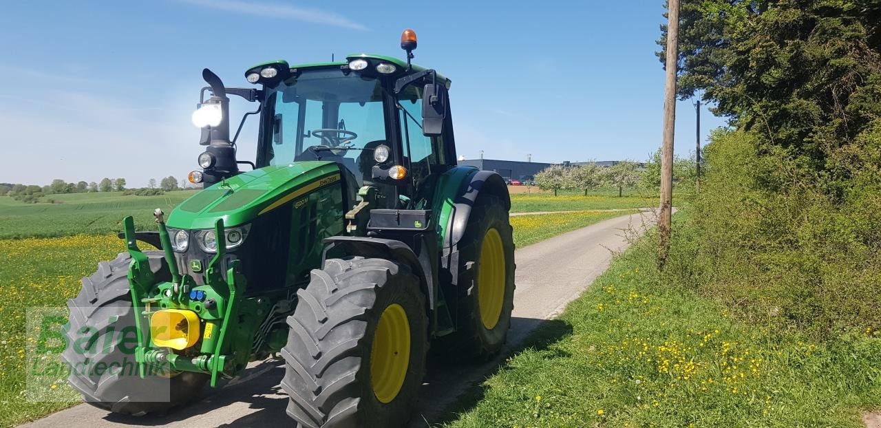 Traktor типа John Deere 6120M, Gebrauchtmaschine в OBERNDORF-HOCHMOESSINGEN (Фотография 2)