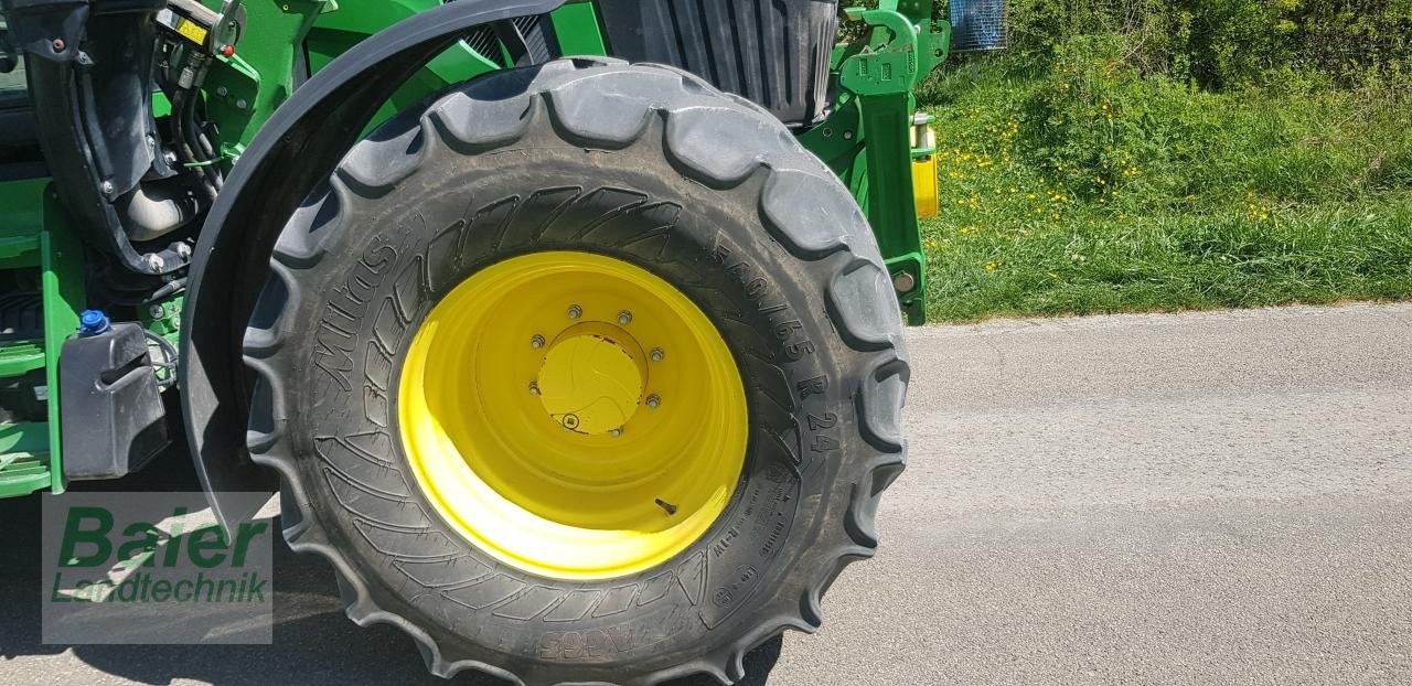 Traktor типа John Deere 6120M, Gebrauchtmaschine в OBERNDORF-HOCHMOESSINGEN (Фотография 9)