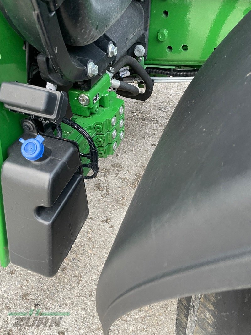 Traktor van het type John Deere 6120M, Gebrauchtmaschine in Merklingen (Foto 14)