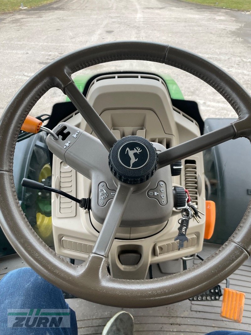 Traktor van het type John Deere 6120M, Gebrauchtmaschine in Merklingen (Foto 19)