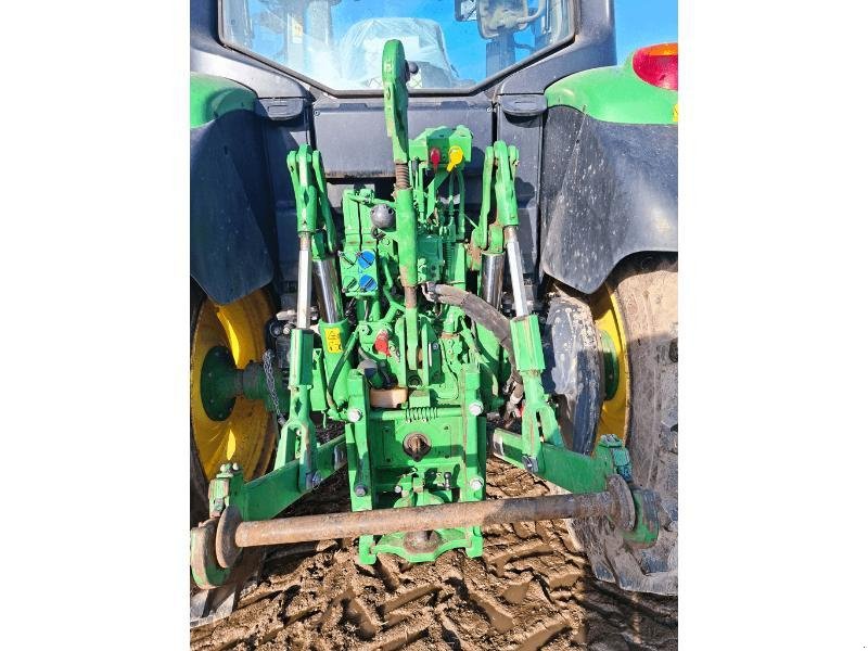 Traktor za tip John Deere 6120M, Gebrauchtmaschine u SAINT-GERMAIN DU PUY (Slika 3)