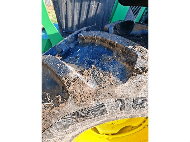 Traktor za tip John Deere 6120M, Gebrauchtmaschine u SAINT-GERMAIN DU PUY (Slika 4)