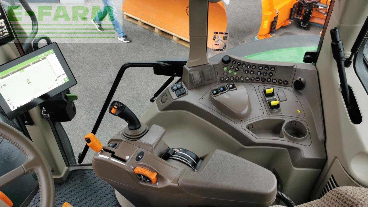 Traktor типа John Deere 6120M, Gebrauchtmaschine в REDLHAM (Фотография 16)