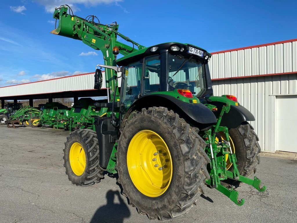 Traktor типа John Deere 6120M, Gebrauchtmaschine в GUERET (Фотография 2)