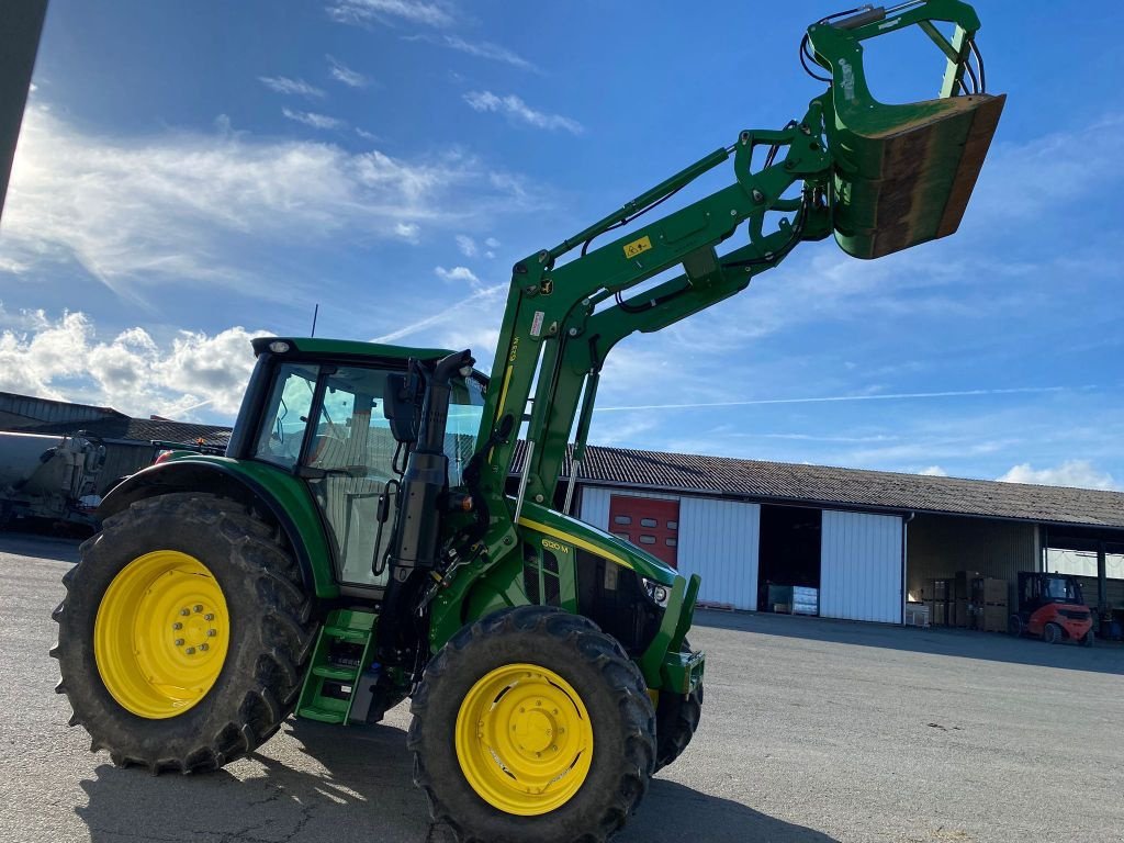 Traktor типа John Deere 6120M, Gebrauchtmaschine в GUERET (Фотография 4)