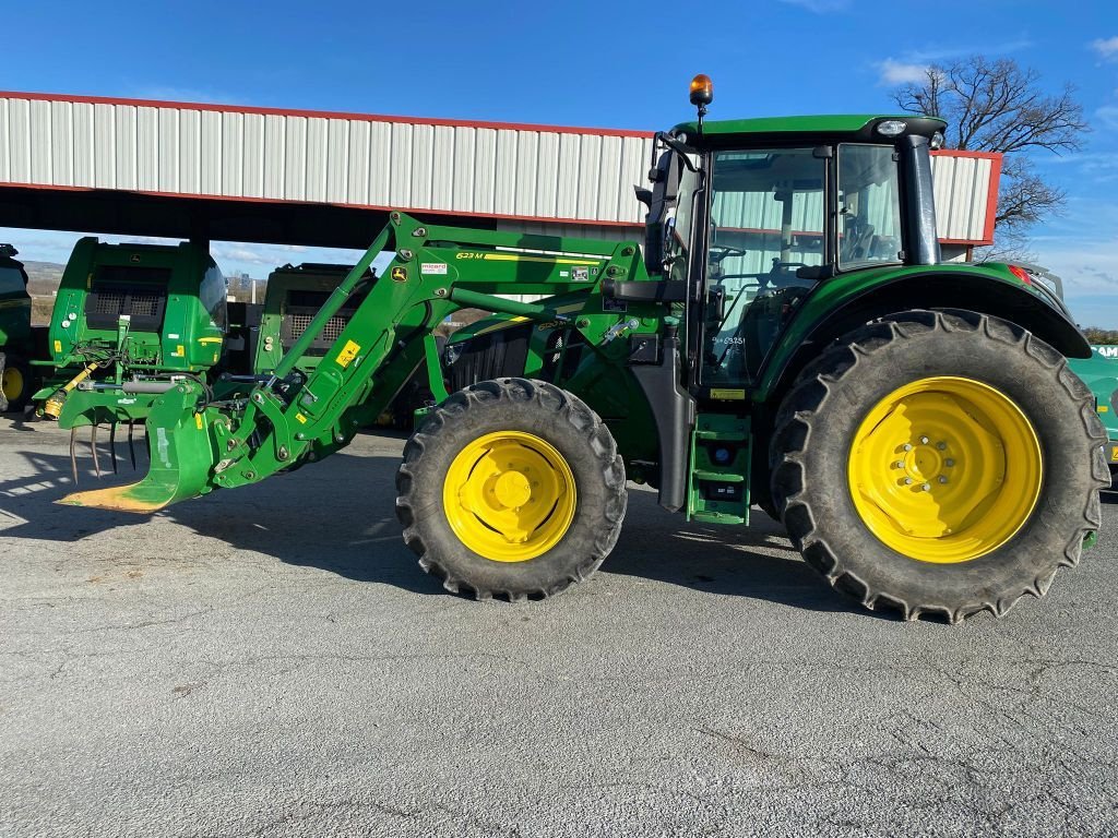 Traktor типа John Deere 6120M, Gebrauchtmaschine в GUERET (Фотография 10)