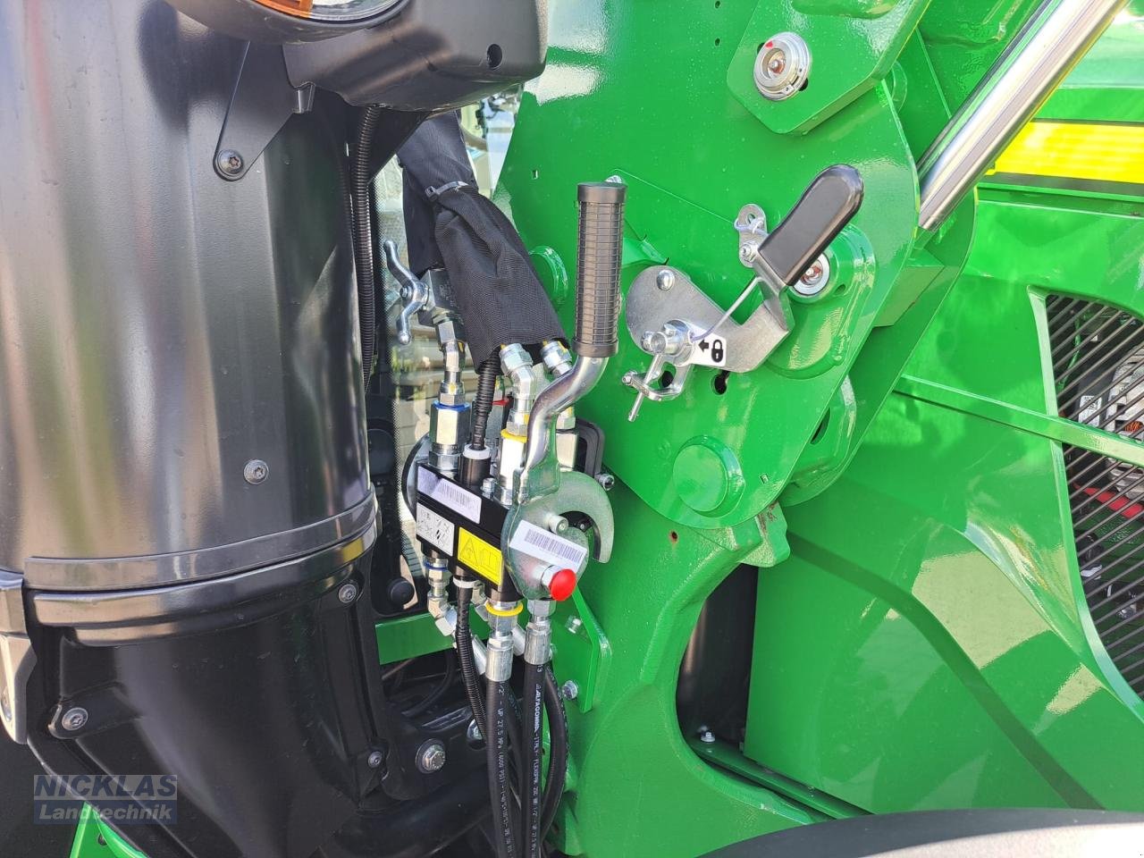 Traktor typu John Deere 6120M, Neumaschine v Schirradorf (Obrázek 10)