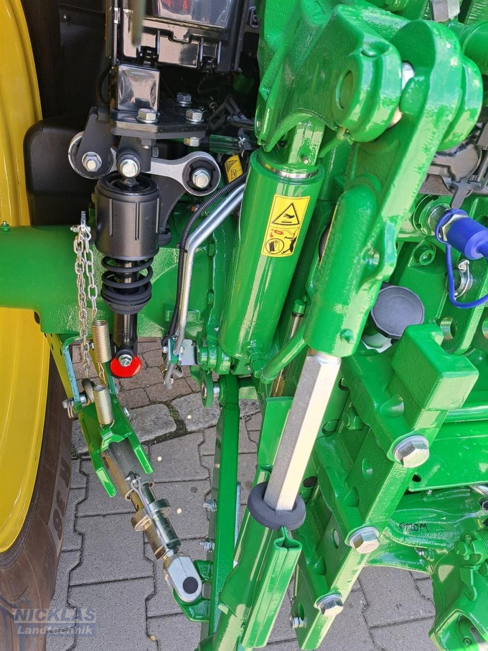 Traktor typu John Deere 6120M, Neumaschine v Schirradorf (Obrázek 11)