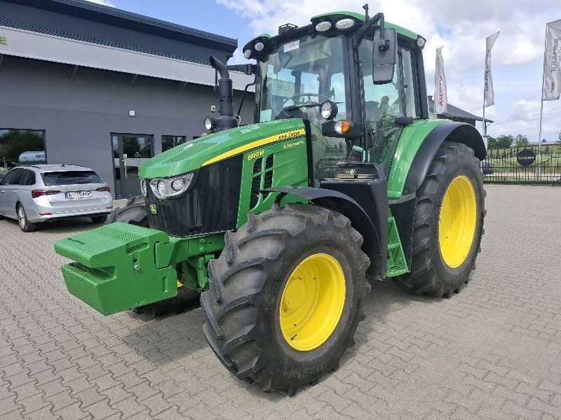 Traktor типа John Deere 6120M, Gebrauchtmaschine в Mrągowo (Фотография 2)