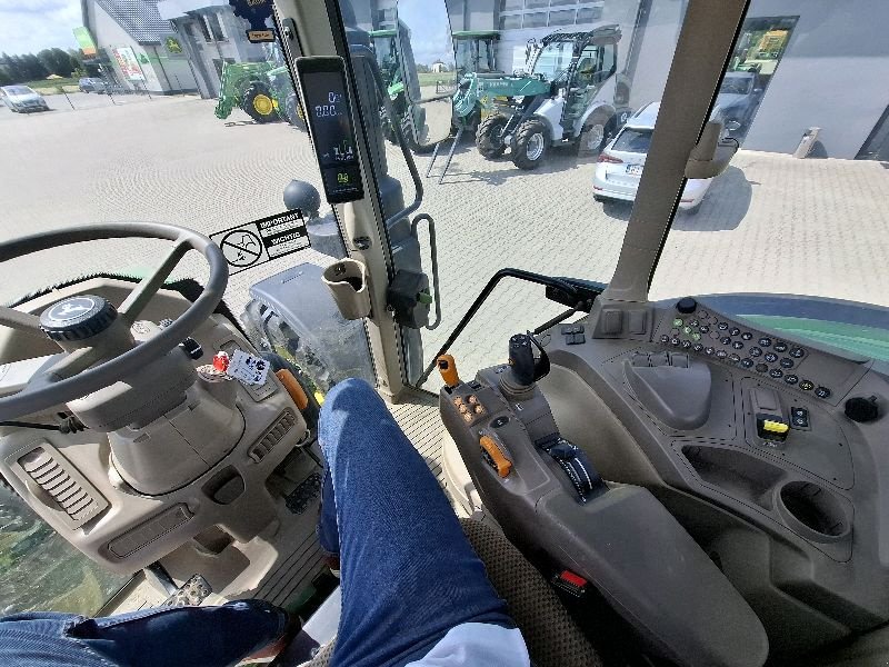 Traktor типа John Deere 6120M, Gebrauchtmaschine в Mrągowo (Фотография 17)