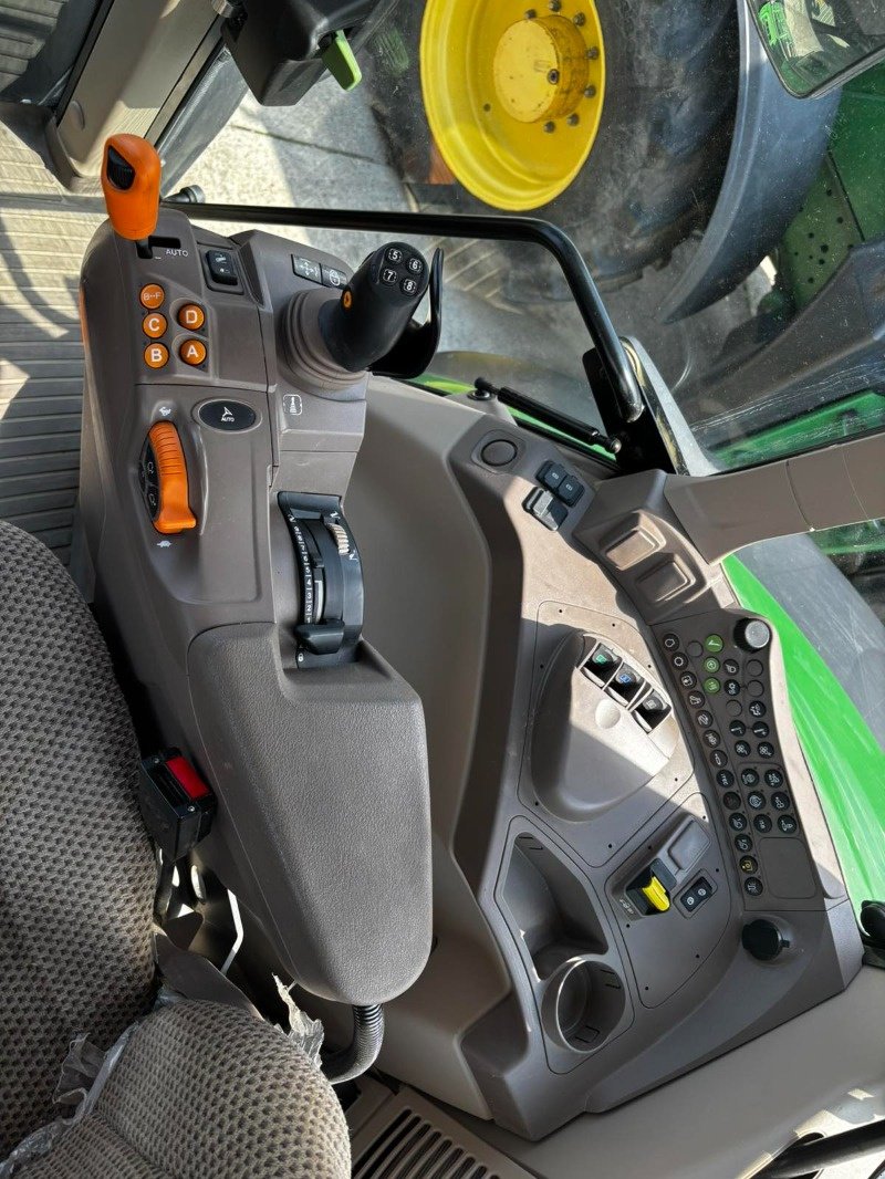 Traktor типа John Deere 6120M, Gebrauchtmaschine в Mrągowo (Фотография 20)