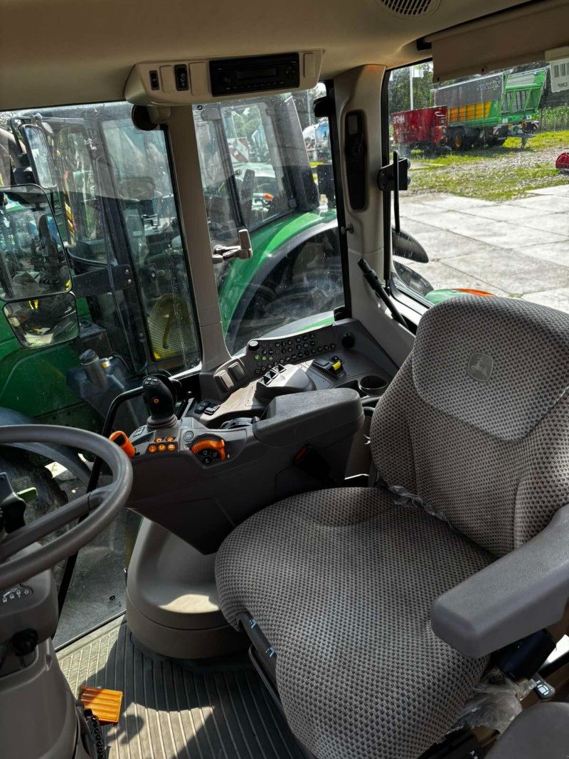 Traktor типа John Deere 6120M, Gebrauchtmaschine в Mrągowo (Фотография 22)