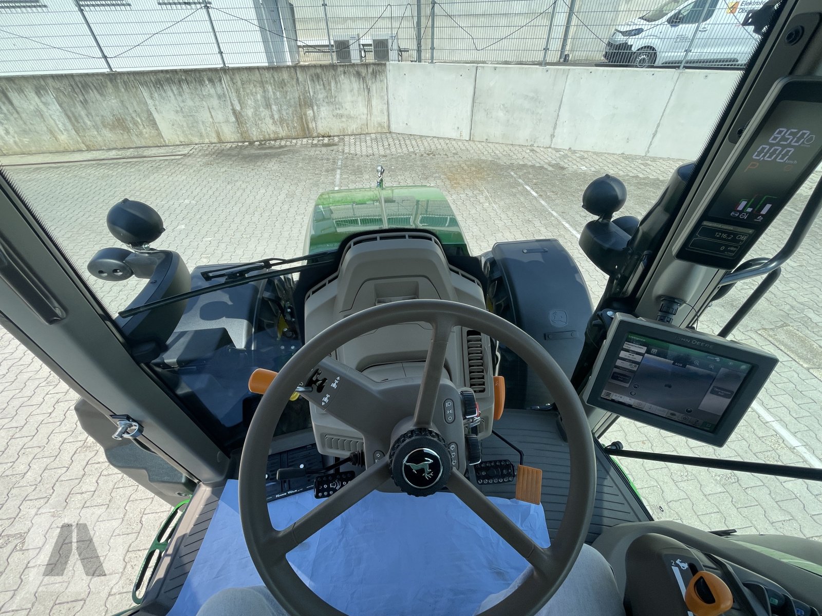 Traktor типа John Deere 6120M, Gebrauchtmaschine в Eggenfelden (Фотография 16)