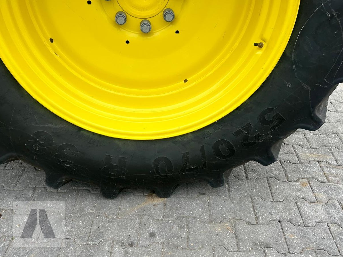 Traktor типа John Deere 6120M, Gebrauchtmaschine в Regensburg (Фотография 12)