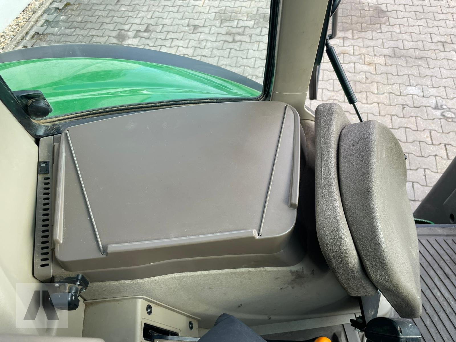 Traktor typu John Deere 6120M, Gebrauchtmaschine v Regensburg (Obrázek 16)