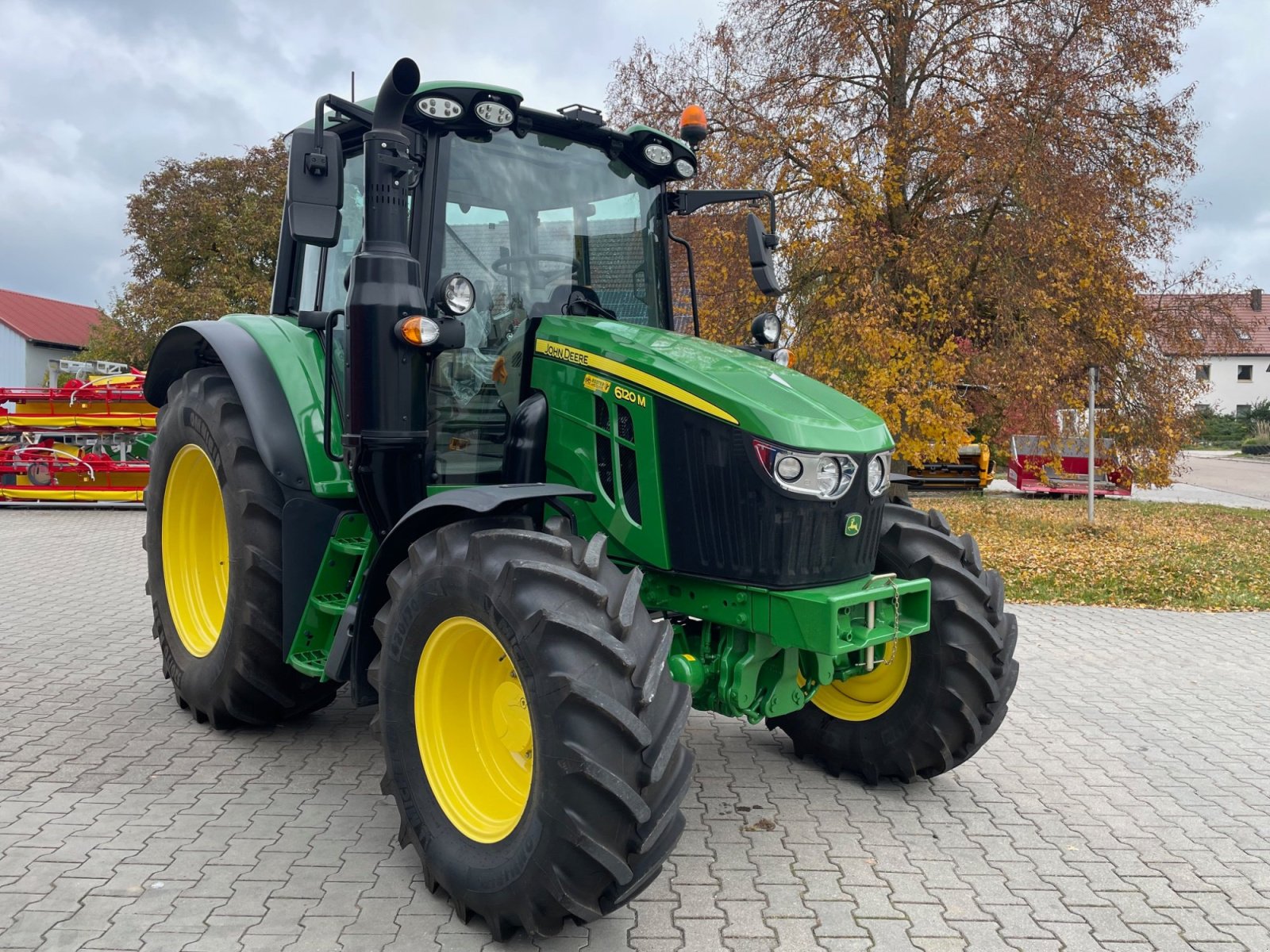 Traktor типа John Deere 6120M, Gebrauchtmaschine в Burglengenfeld (Фотография 2)