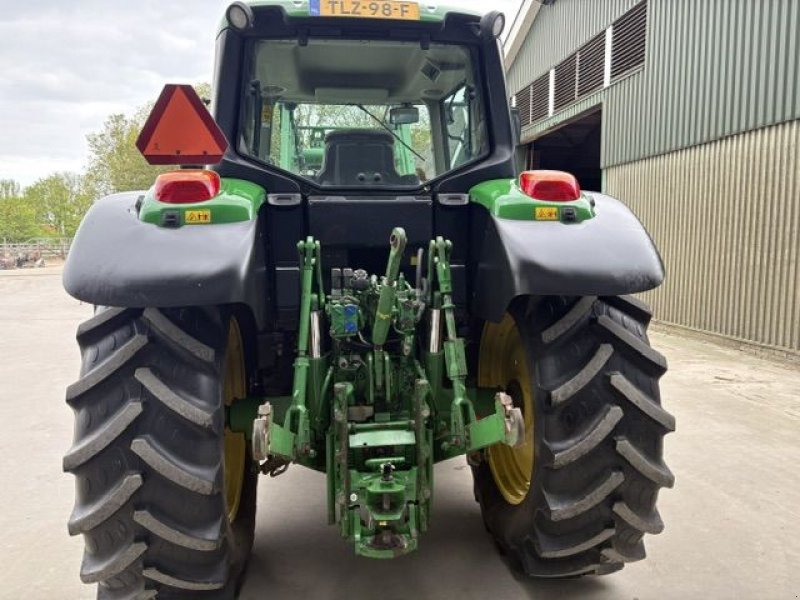 Traktor типа John Deere 6120M, Gebrauchtmaschine в St. - Jacobiparochie (Фотография 8)