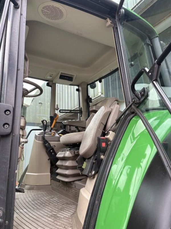 Traktor типа John Deere 6120M, Gebrauchtmaschine в St. - Jacobiparochie (Фотография 10)
