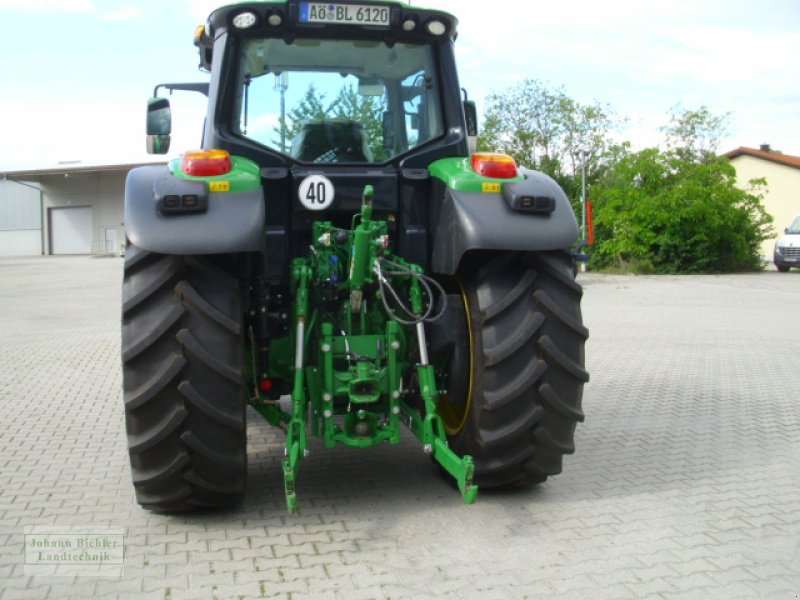 Traktor van het type John Deere 6120M, Gebrauchtmaschine in Unterneukirchen (Foto 5)